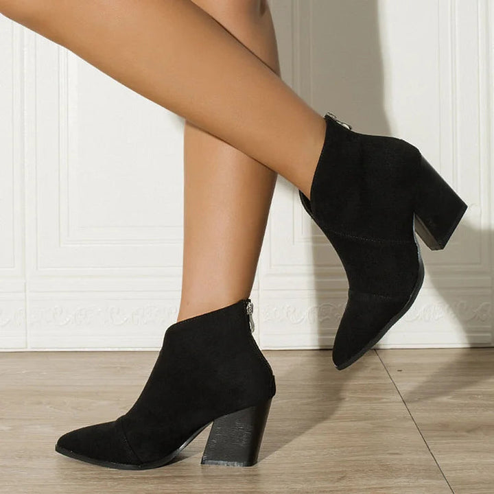 POINTED ANKLE BOOT WITH EFFECT