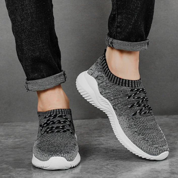 Trilo Low- Top Knitted Trainers