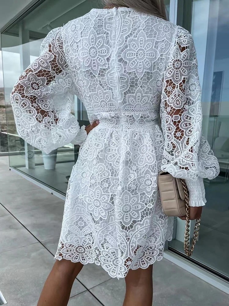 Elegant Lace Cocktail Dress with Floral Detailing